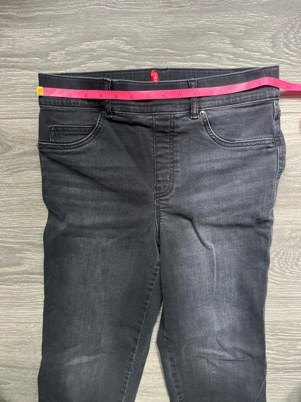 Spanx Black Cropped Straight Leg Pull On Faded Stretch Denim Jeans Size M Casual